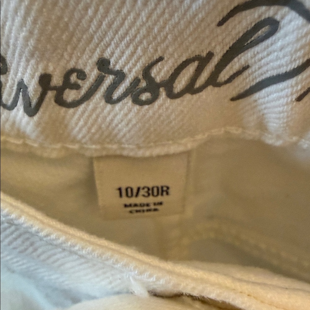 Universal Thread Mid Rise Boyfriend Crop - Picture 3 of 6